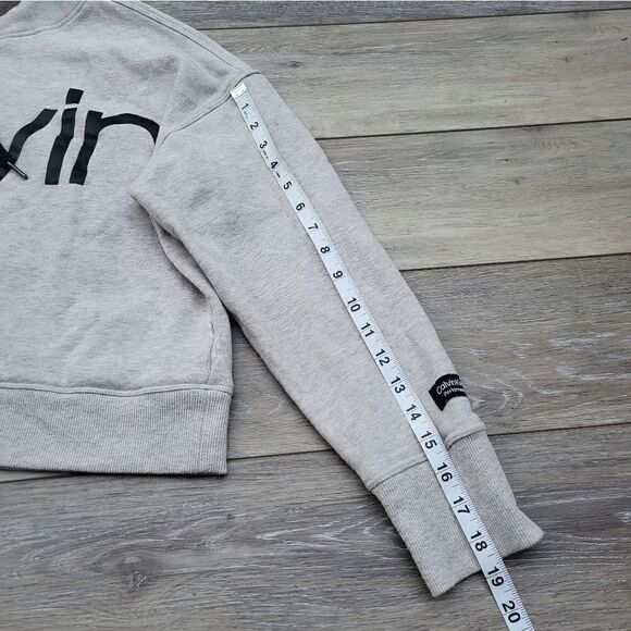 Calvin Klein crop sweatshirt Hoodie large - Picture 8 of 9